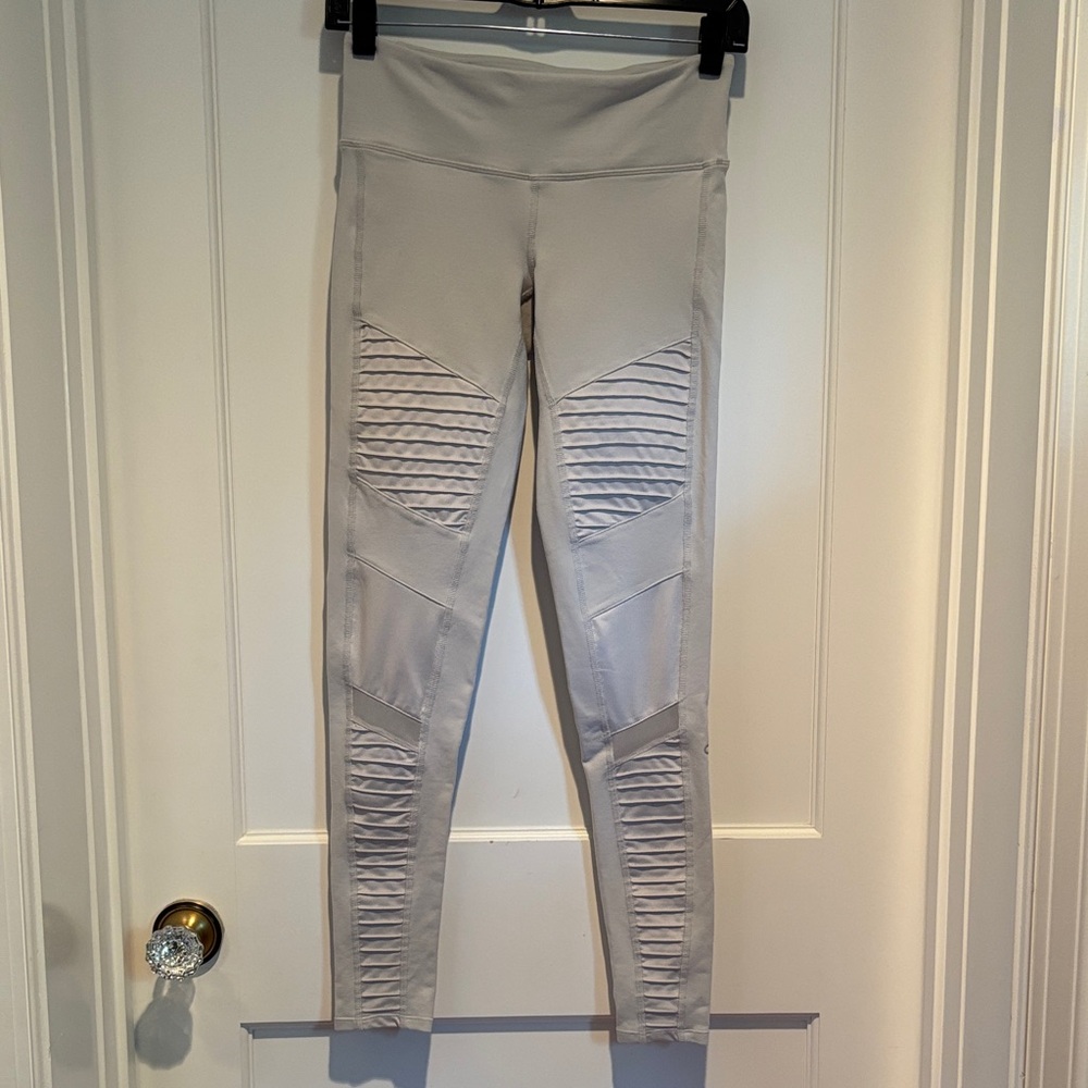 Alo Yoga High-Waist Moto Leggings in Bone color